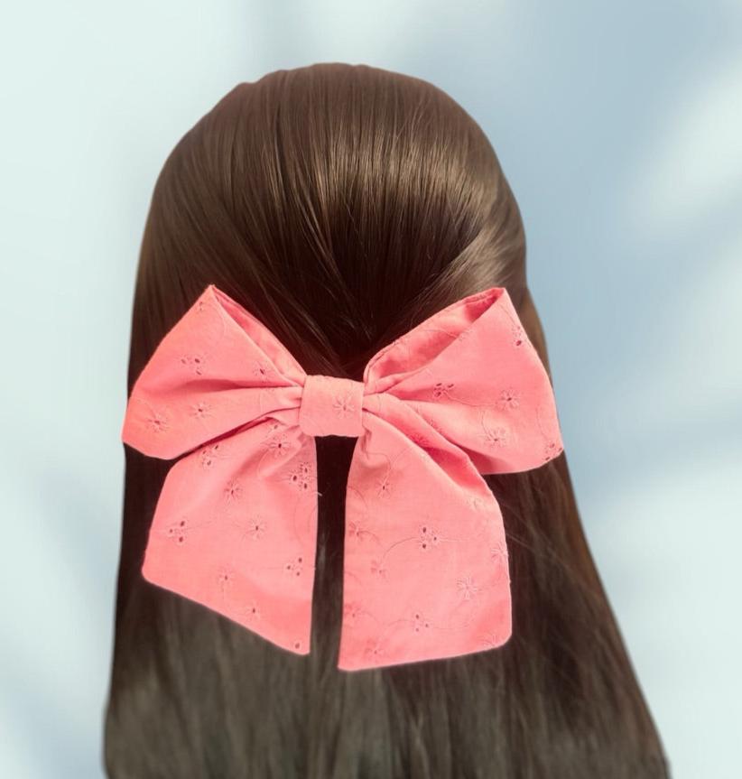Medium Tail Hair Bow Clip