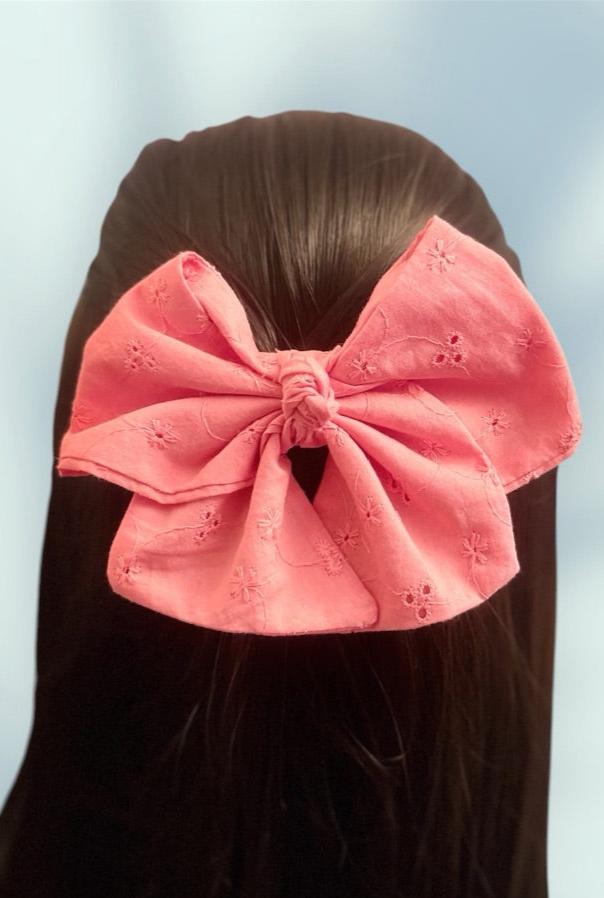 Medium Tail Hair Bow Clip