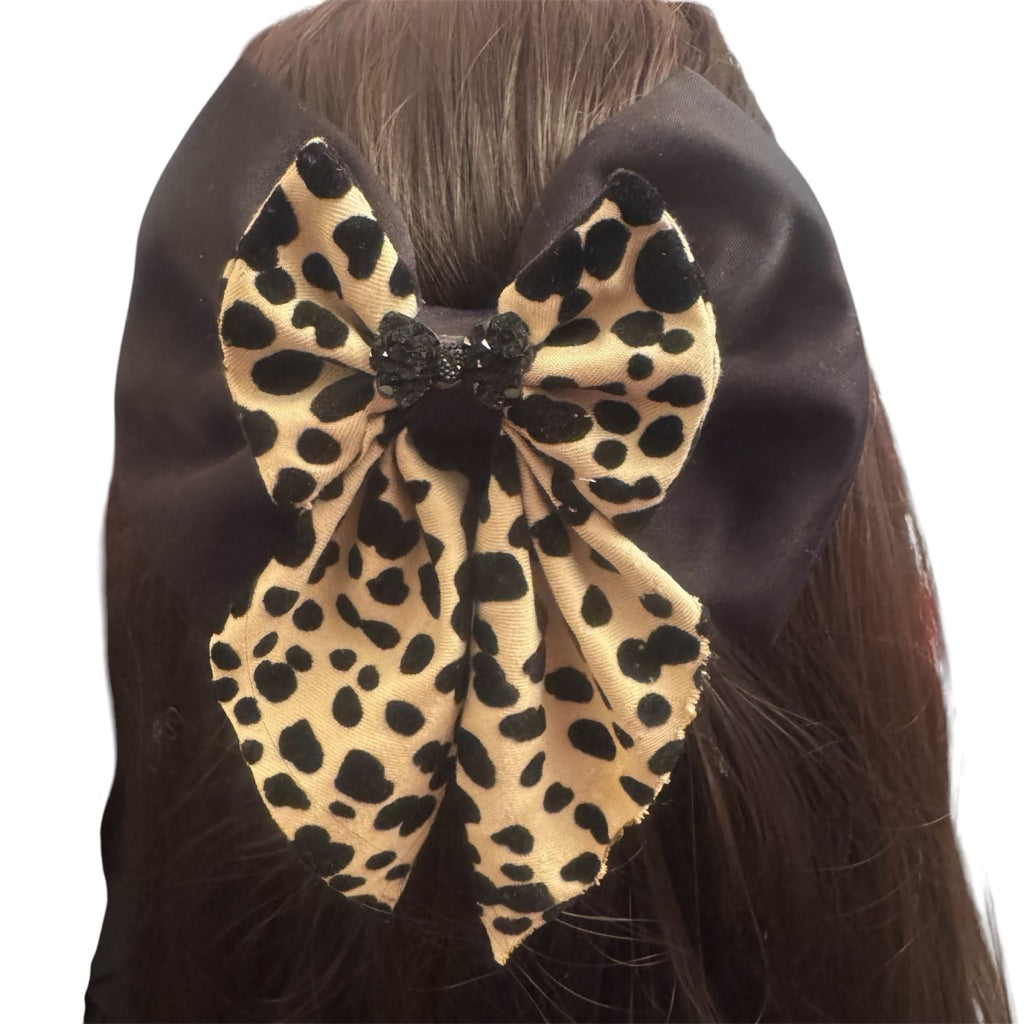 Medium Tail Hair Bow Clip