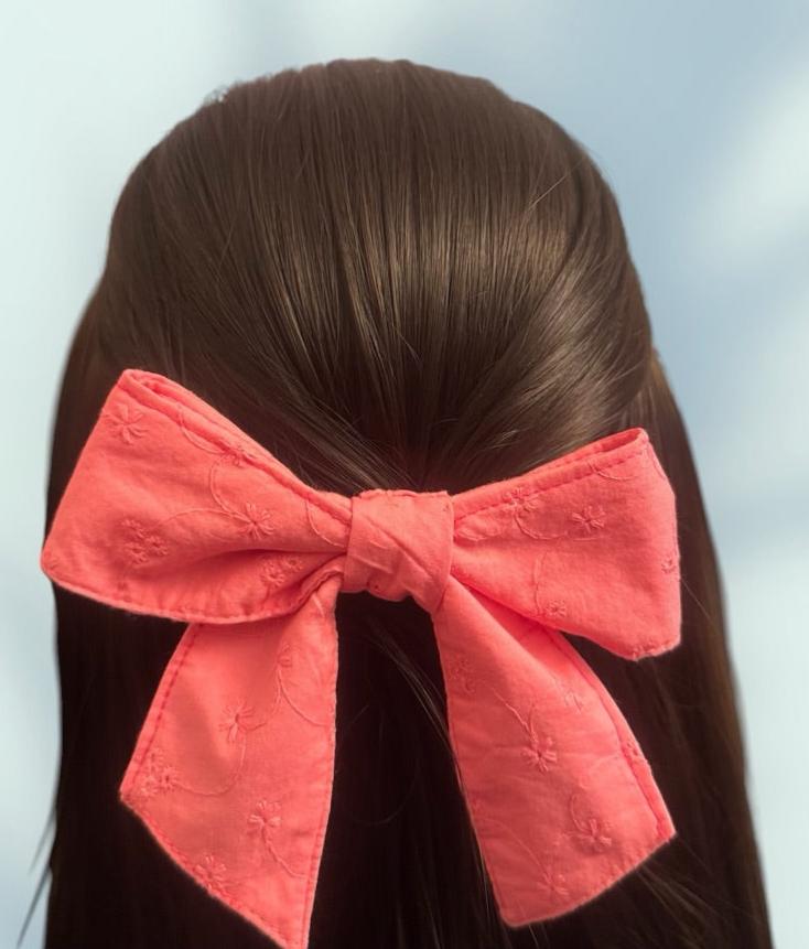 Medium Tail Hair Bow Clip